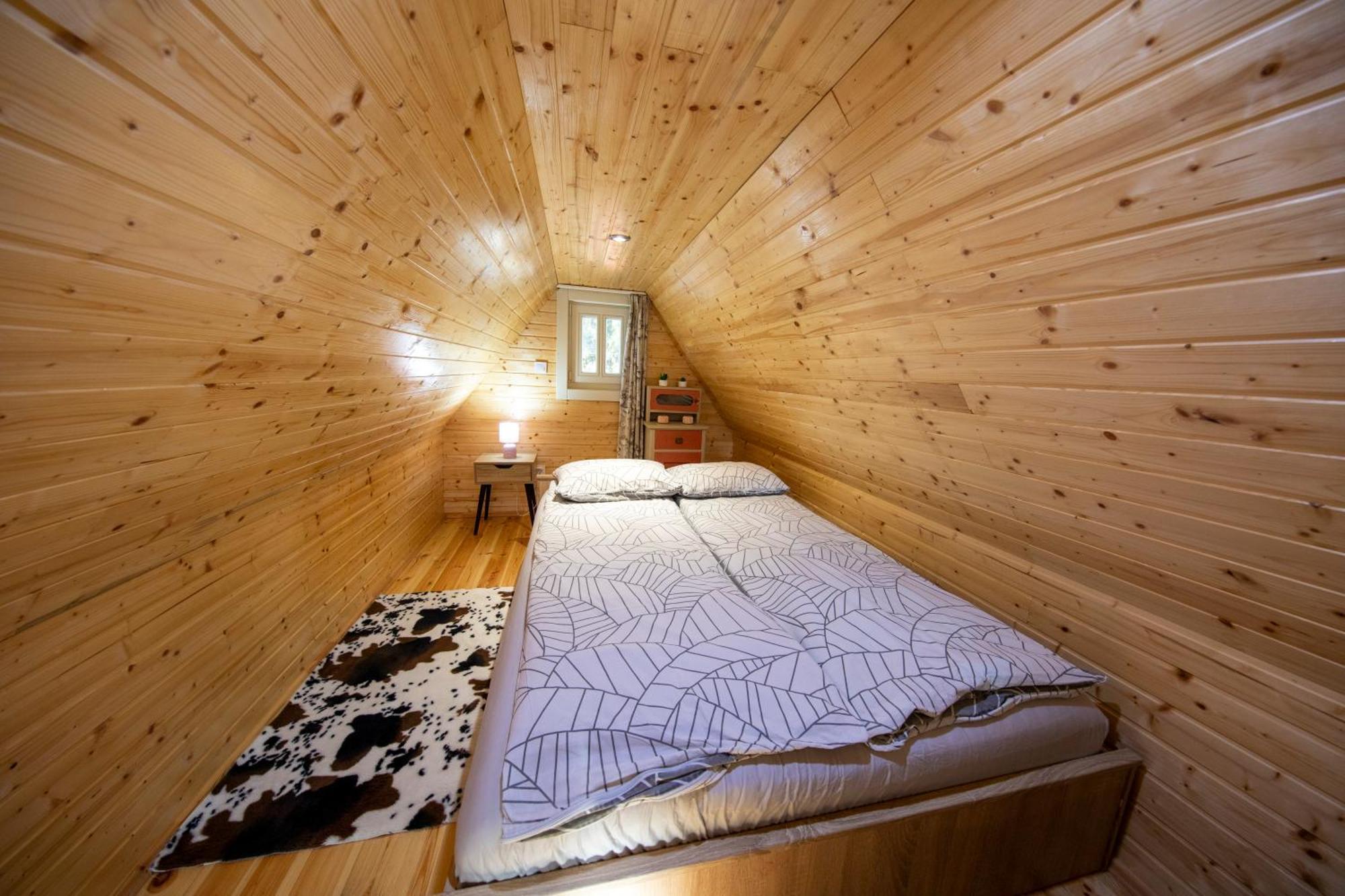 Cabana Adrienne Izvoru Mureşului Exteriér fotografie